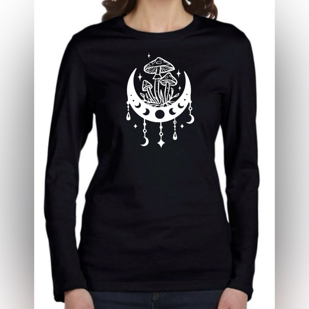 NWT Mushroom Moon Crystal Women’s Long Sleeve Black L Cotton Top